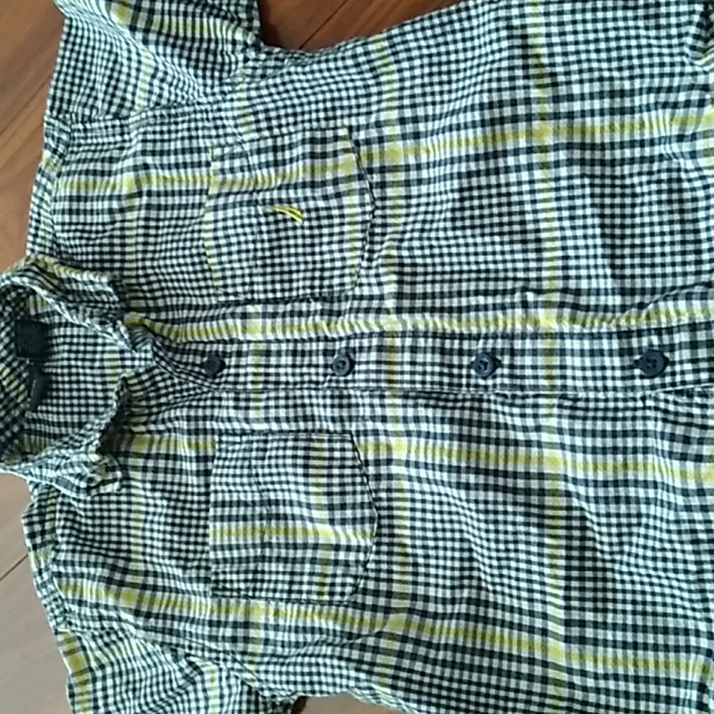 Boys shirt size 7